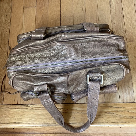 Andrew Marc bronze metallic tote bag nwt - Picture 5 of 11